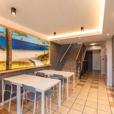 Pokoje Salsa Dąbki Exteriör bild